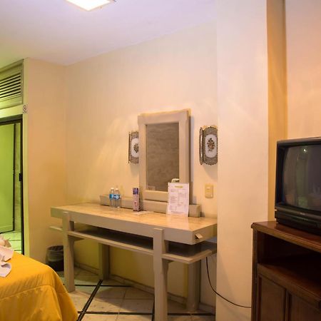 Hotel Ambassador Merida Ruang foto